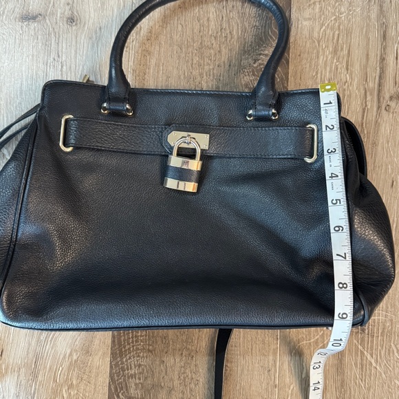 Danier Leather Black Shoulder Bag/ Purse - Picture 10 of 15
